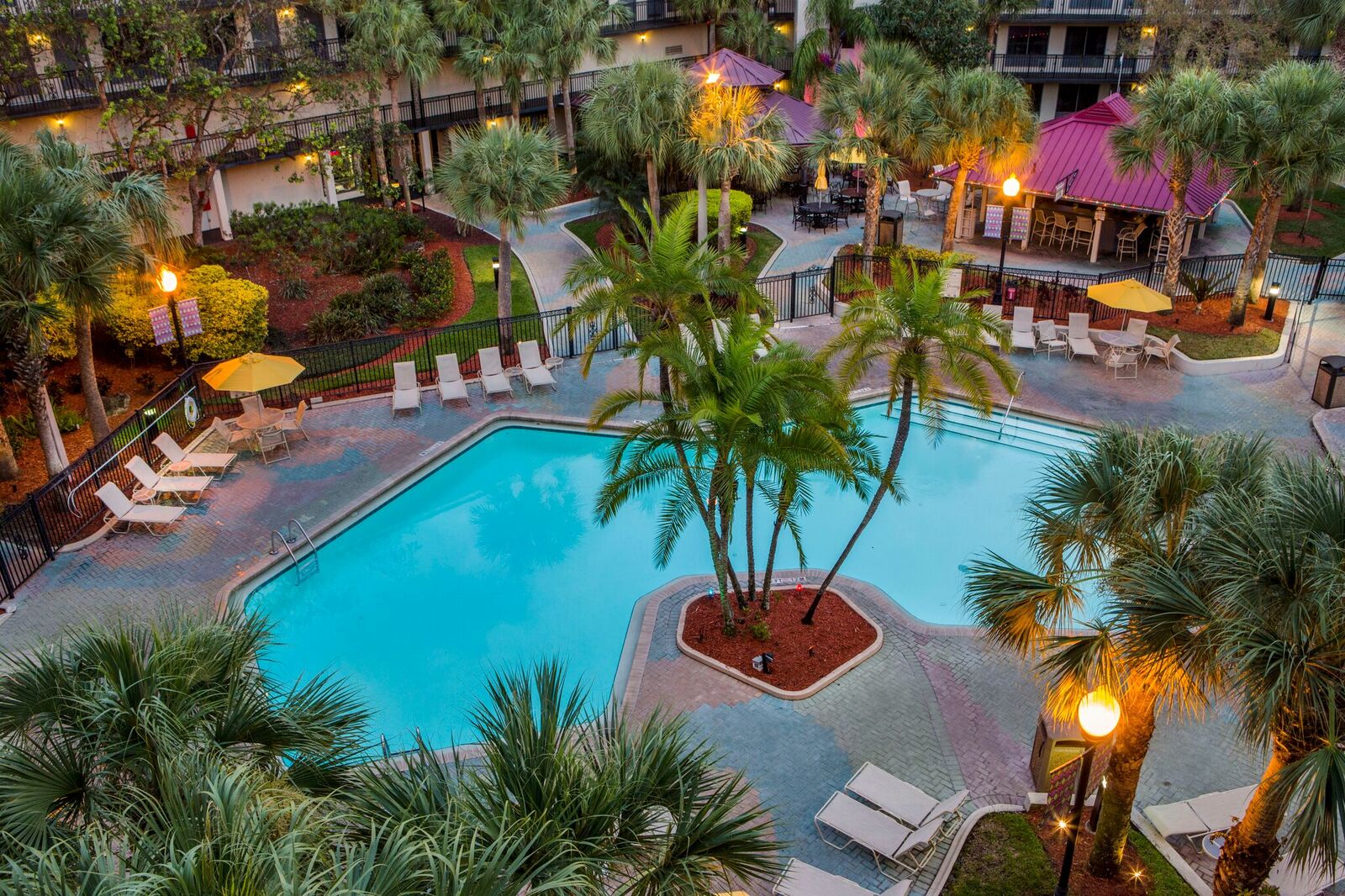 Kissimmee Hotels near Mecum Car Auction